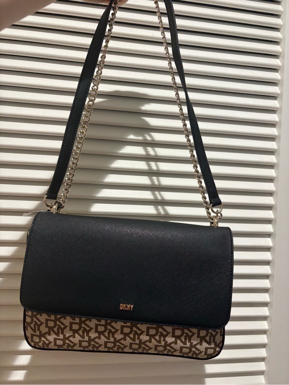 Retail $178 DKNY Black & Brown Logo Crossbody‎ /shoulder  Bag with Gold Chain